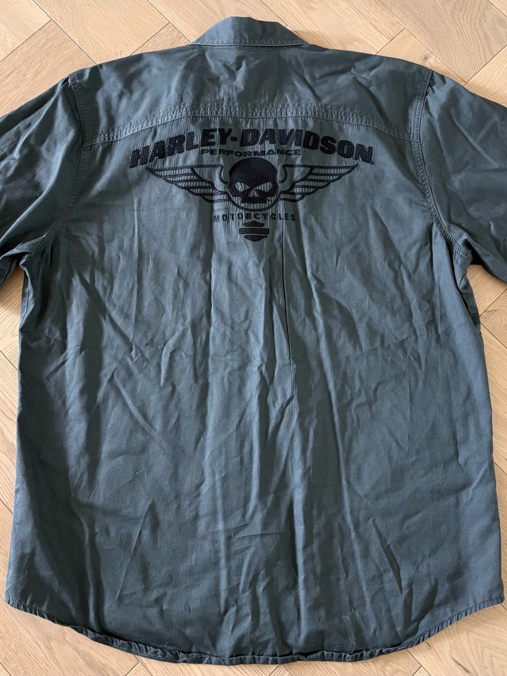 Harley-Davidson Shirt Mens XL Button-Up Short Sleeve Skull Wings Motorcycle